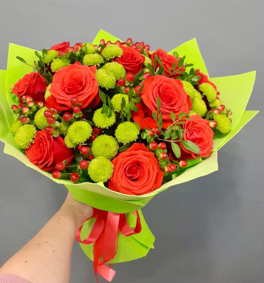 Букет признание в Ангарске Букет цветов из: Хризантемы и Розы в Ангарске