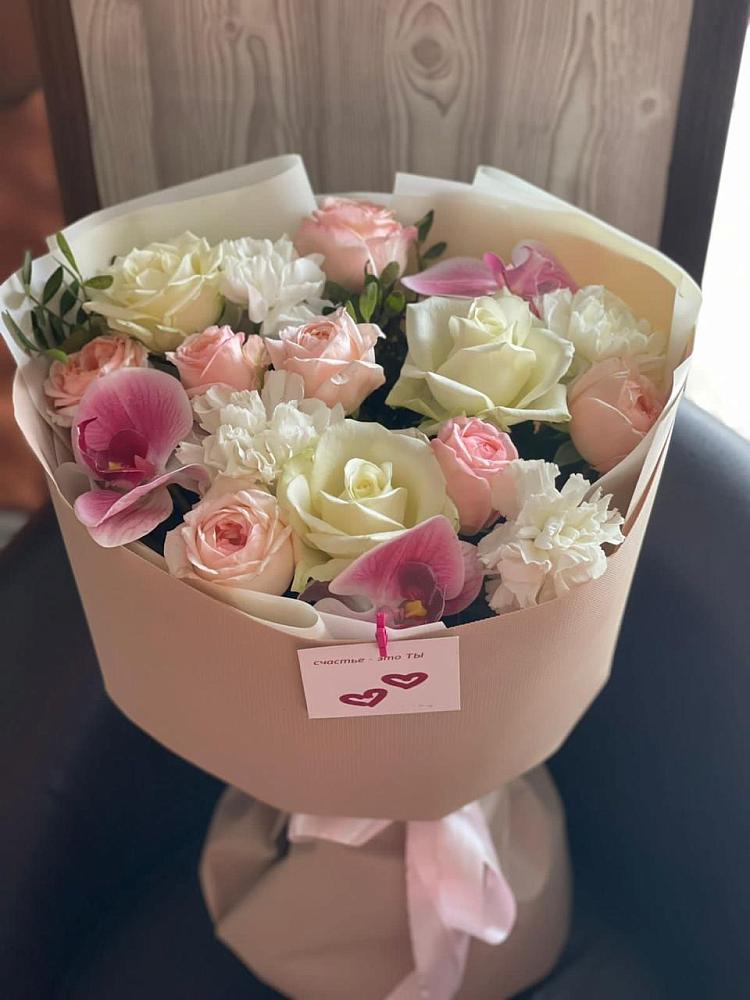 Букет ноктюрн в Ангарске Букет цветов из: Орхидеи, Розы и Гвоздики в Ангарске