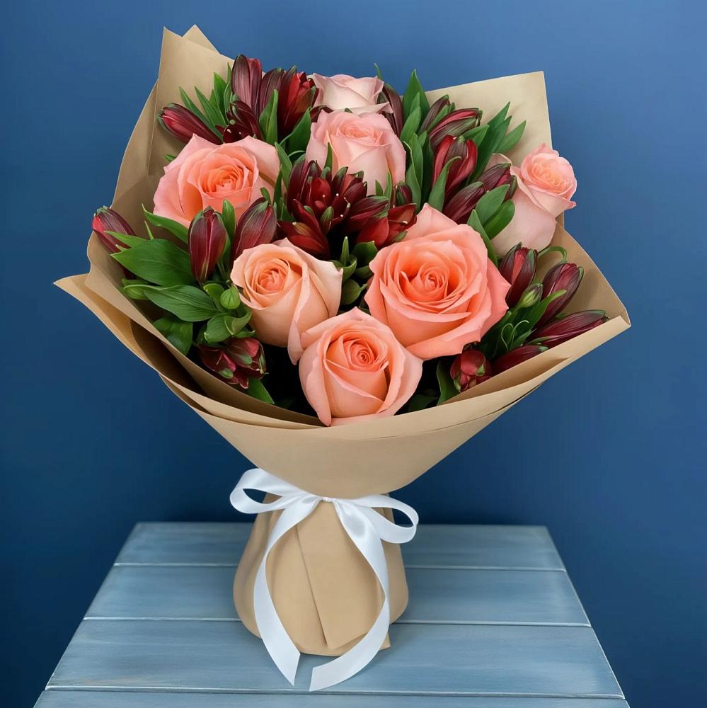 Букет цветов из: Розы и Альстромерии в Ангарске