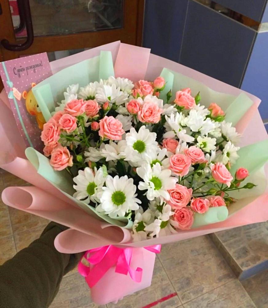 Букет цветов из: Розы и Хризантемы в Ангарске