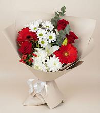 Букет цветов из:  Розы, Хризантемы, Герберы и Лилии в Ангарске