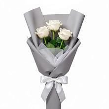 Букет 3 белые розы в Ангарске