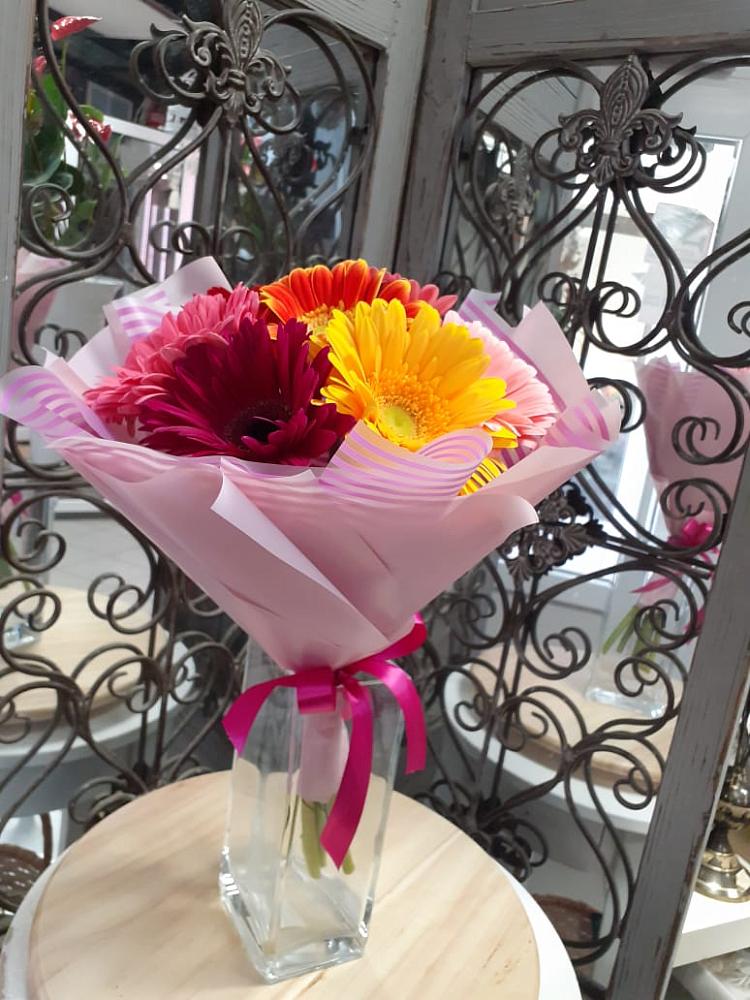 Букет цветов из: Герберы в Ангарске