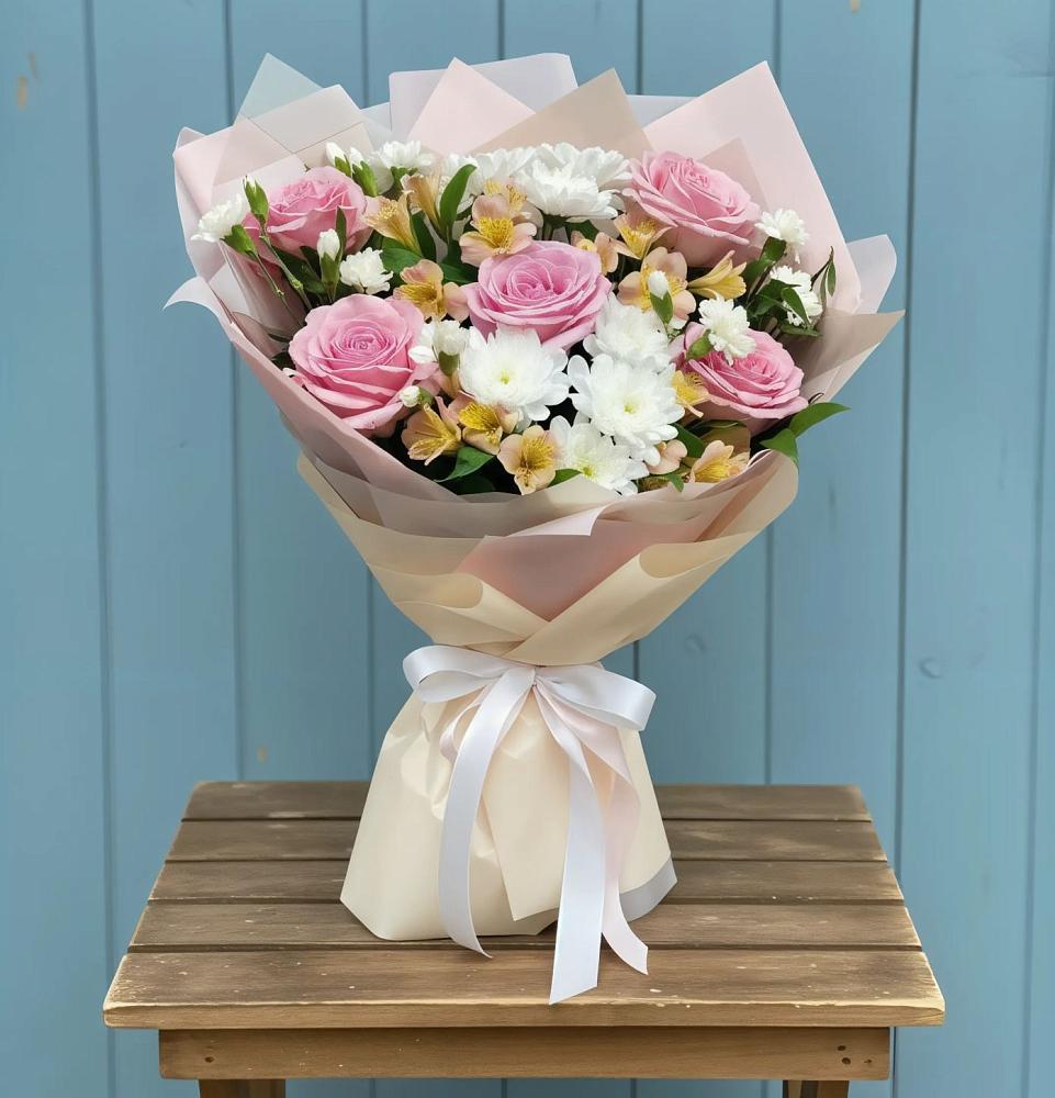 Букет французская меренга в Ангарске Букет цветов из: Гвоздики, Орхидеи и Розы в Ангарске