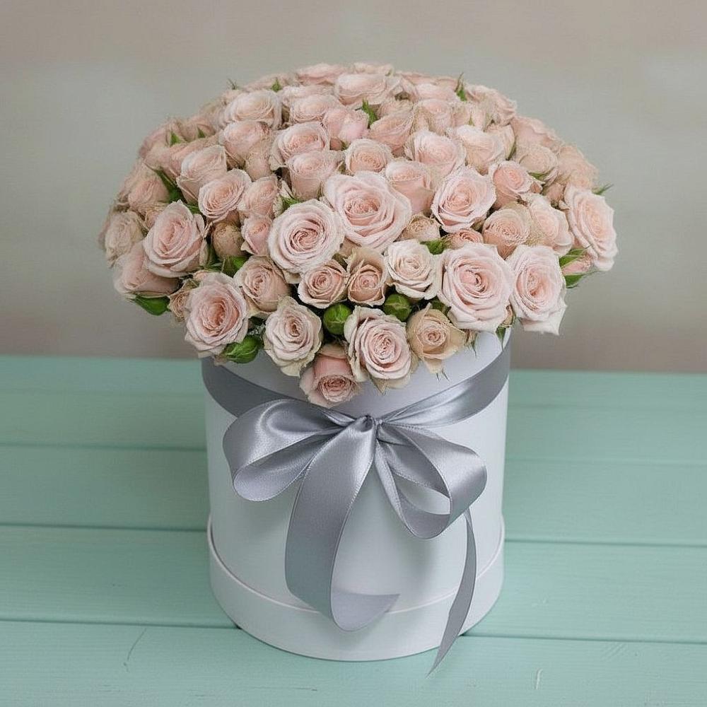 Композиция утонченная красота в Ангарске Цветочная композиция из Розы в шляпной коробке в Ангарске